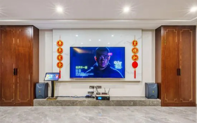 Anji Banxia Homestay (Anji Yunshang Grassland Resort Store) – People – Huzhou