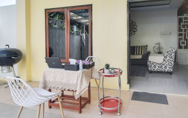 SPOT ON 92000 3m Kost Dan Homestay
