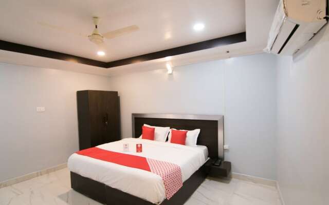 OYO 10811 Sri Sairam Residency