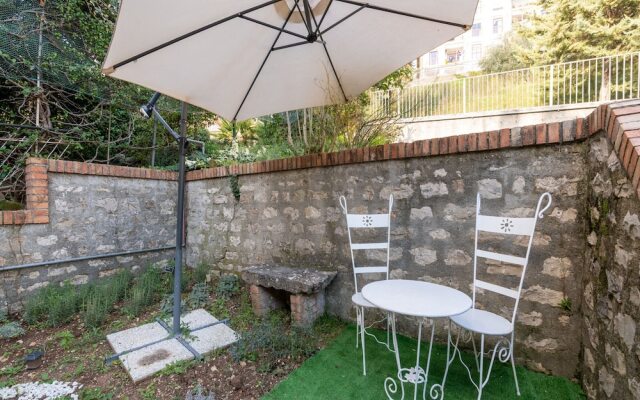 Elegant Apartment in Buonalbergo near Town Center