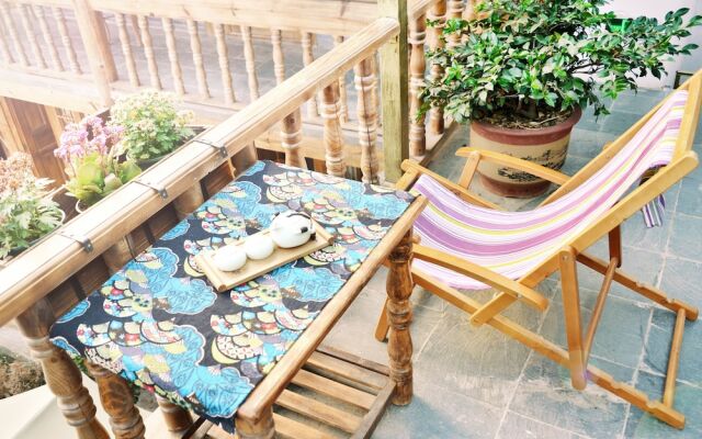 Tourist Courtyard Hotel