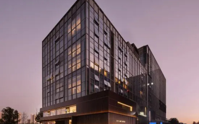 Puyue Zhenpin (Wuhan Optics Valley Technology Exhibition Center Store) – Exterior – Wuhan