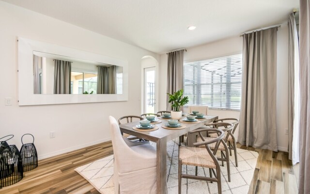 Solterra - 6136 Broad Oak Drive