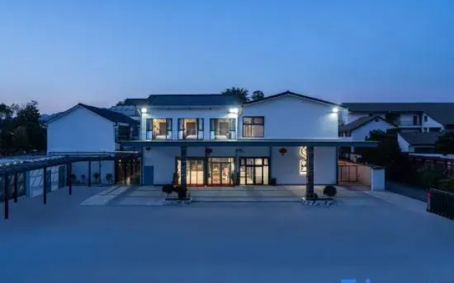Jialong Hotel (Yulin Wonderland)