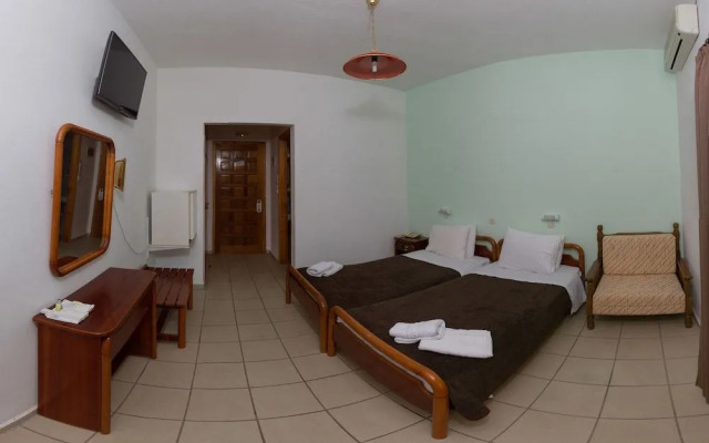 Kardamili Beach Hotel