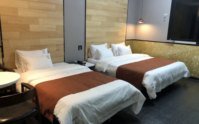 Legend Hotel