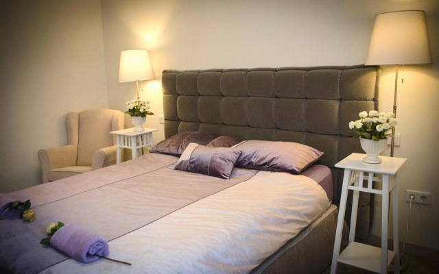 Apartamentos Ona Campanario