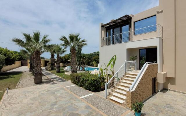 Luxury Xenos Villa 2 With 4 Bedrooms , Private Swimming Pool, Near The Sea