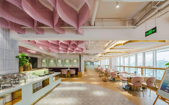 the Royal Bay Z Hotel