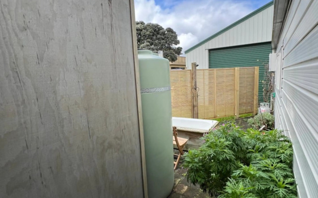 @Taradise-Opunake - eco-friendly Coastal hideaway