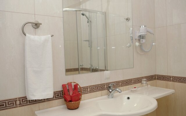 MelRose Hotel