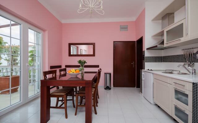 Apartments Sinisa