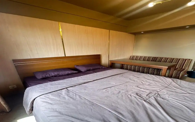 OYO 93492 Mamiya Rooms