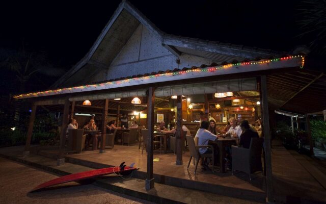 Pondok Pitaya Hotel, Surfing & Yoga