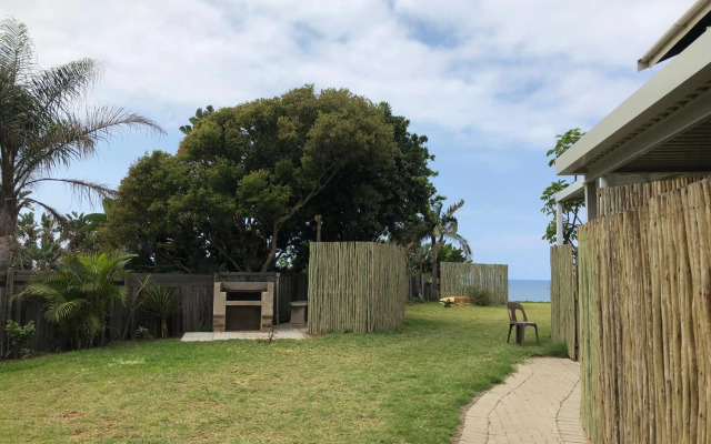 Ansteys Beach Self Catering Apartments