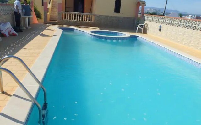 Apartment With 2 Bedrooms in Parchal, With Shared Pool, Balcony and Wifi - 1 km From the Beach