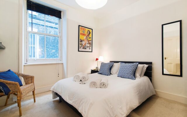 The Fulham Drive Mansion - GA15 - RGB 96027