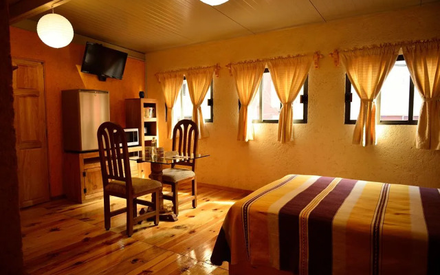 Mex Suites Casa Azul B&B