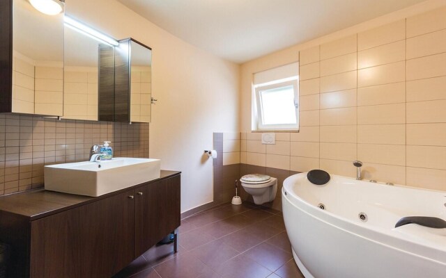 Nice Home in Medulin With Sauna, Wifi and 4 Bedrooms