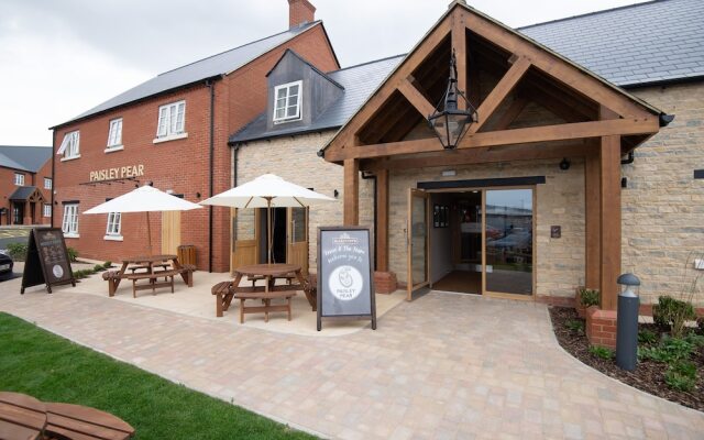 Paisley Pear, Brackley by Marston's Inns