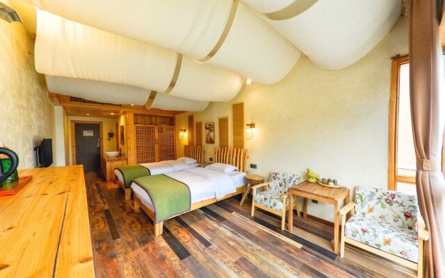 Floral Hotel Qiandaohu Deyishe Inn