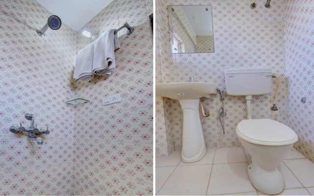 OYO Flagship 8002 I Cloud Sri Sai Inn