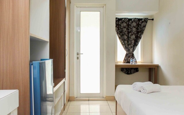 Nice And Comfy Studio At Springlake Summarecon Bekasi Apartment