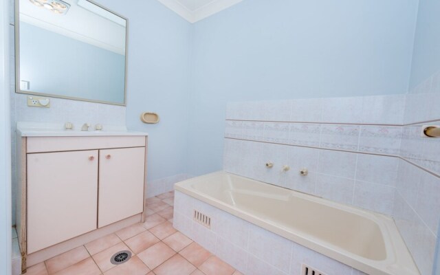 Rocky Pt Rd 83A - Fingal Bay