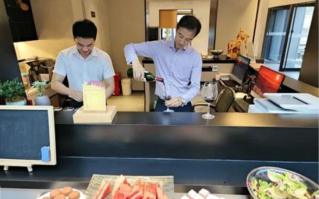 Land of Arts and Crafts