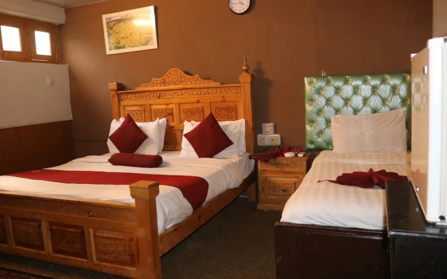 Midway Hotel Gilgit