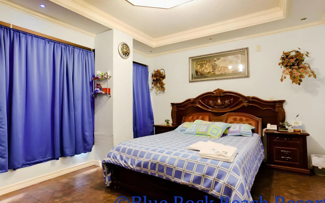 Blue Rock Beach Resort