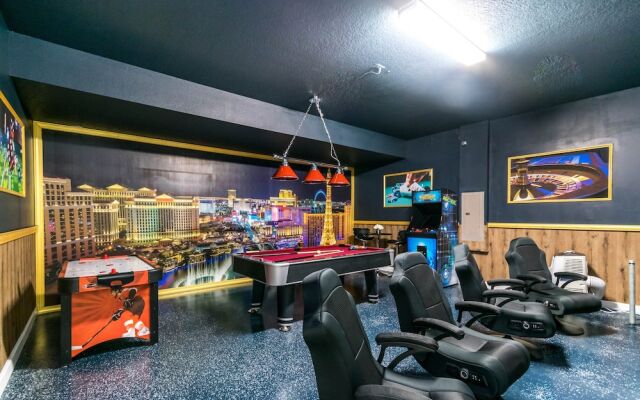 1684 Moonvalley Drive