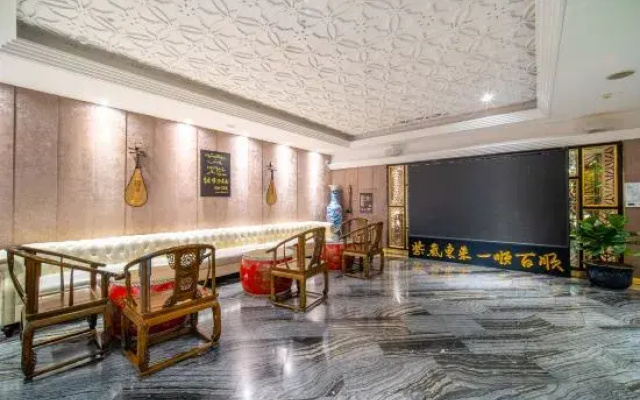 Urumqi Bayinhe Hotel