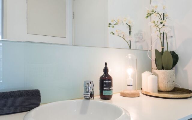 LittleStay Collection - Capitol