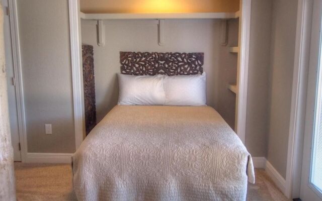 Palm Breeze - 4 Br Home