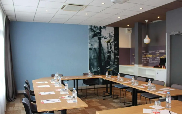 Ibis Evry-Courcouronnes