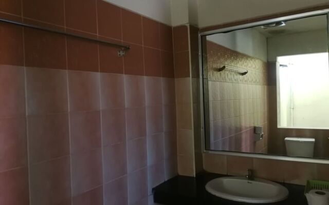 Lopburi Garden Resort