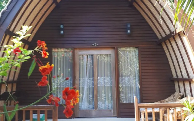 Sandy Beach Bungalows