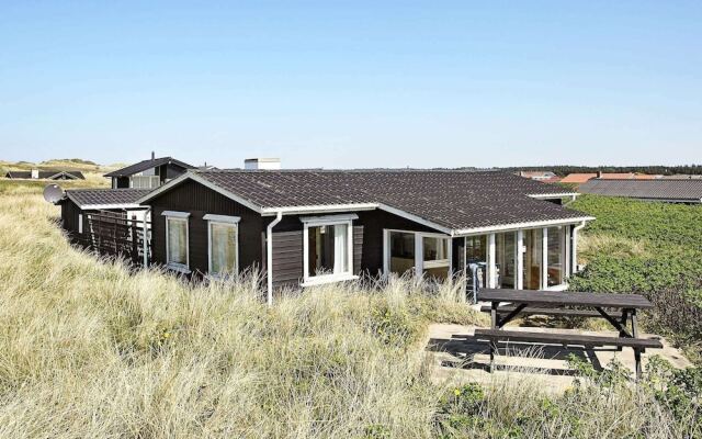 Spacious Holiday Home in Løkken Jutland near Beach