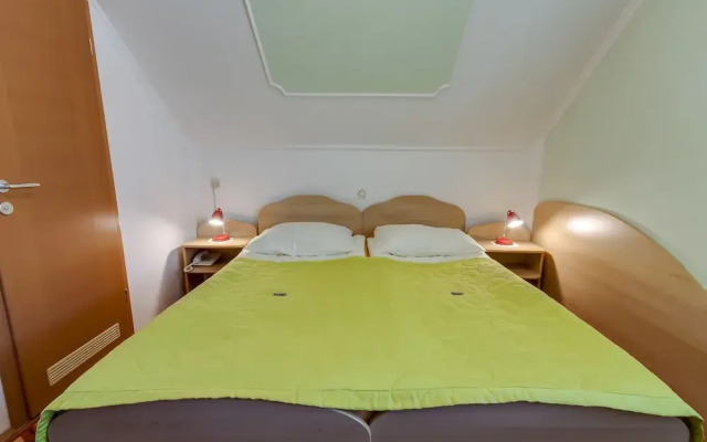Rooms & Apartments Jana