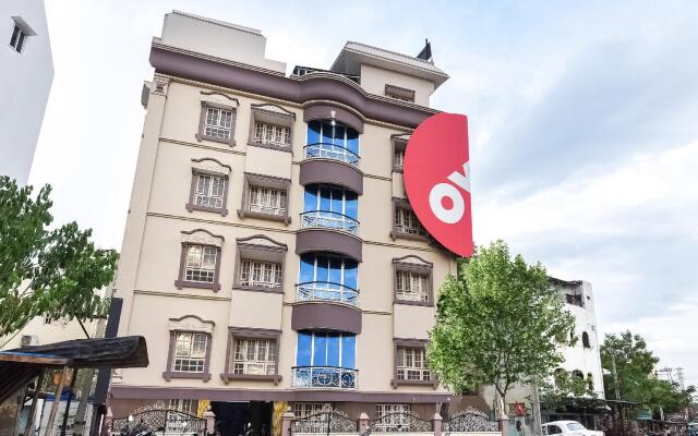 OYO 76010 Hotel Jayalakshmi Residency