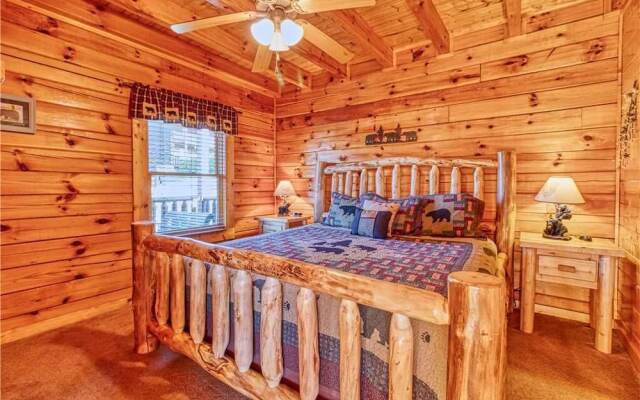 Smoky Mountain Retreat - Five Bedroom Cabin