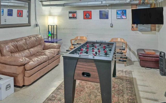 Historic Illinois Home Near Mississippi River