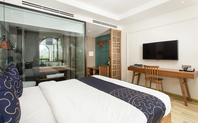Brilliant Majestic Hotel