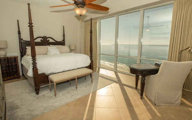 Oceania 906 3 Bedroom Condo by RedAwning