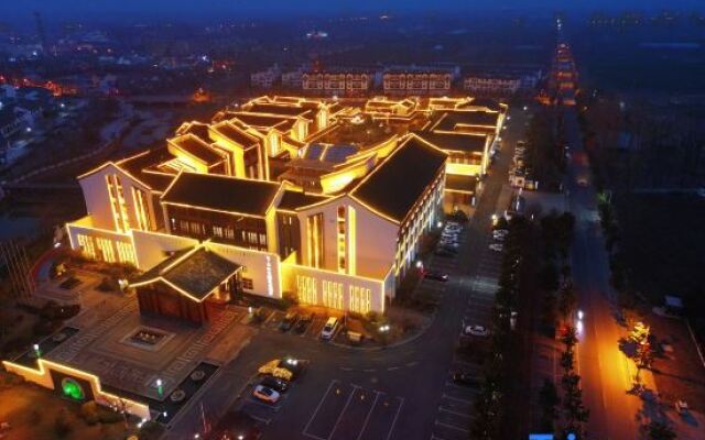 Donghai Hot Spring Hotel