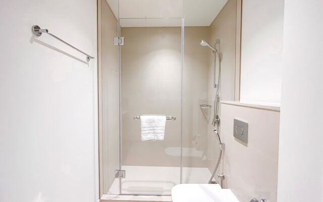 Stunning 2B in Downtown Views Burj Khalifa View