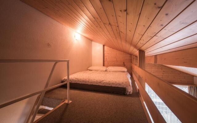 Central Wengen Wonderland: Mezzanine Studio for 4