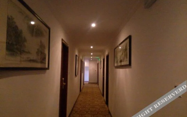 Changsha Yabin Business Hotel (Provincial Government Mingde Middle School Branch)