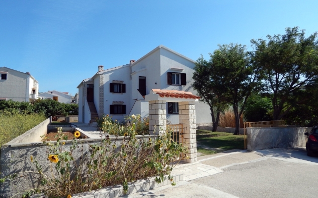Apartment Luce - family friendly & parking: A4 Pag, Island Pag